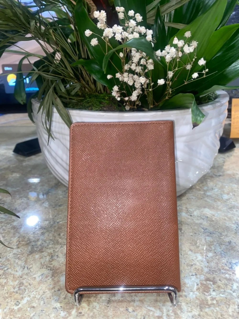 Louis Vuitton Vintage Brown Taiga Leather Card Holder Wallet SP0968 EUC